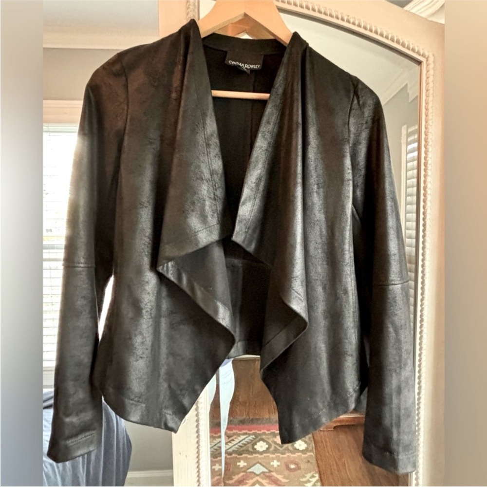 Cynthia Rowley Black Faux Leather Open
Jacket size XS